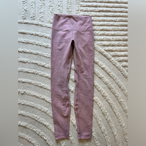 EUC Lululemon size 4 LUXTREME leggings, dusty pink - Picture 2 of 4